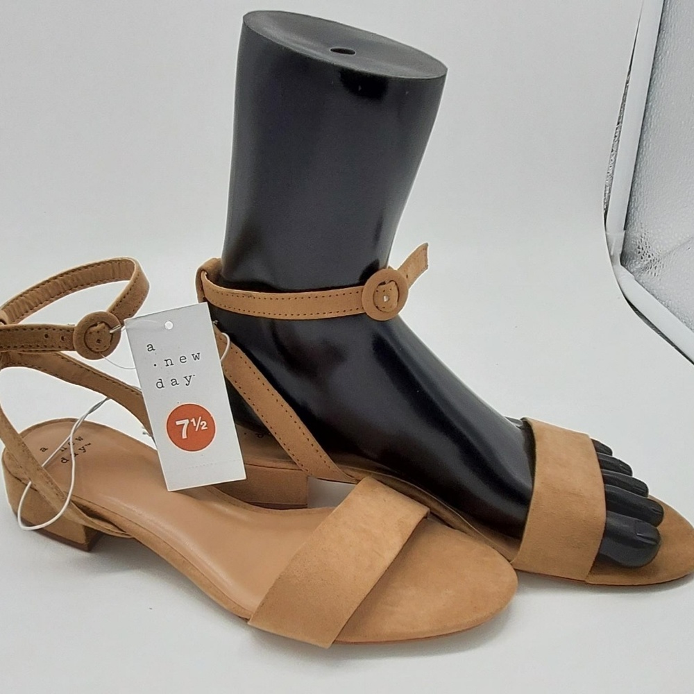 Winona Quarter Strap Sandal A New Day Size 7.5